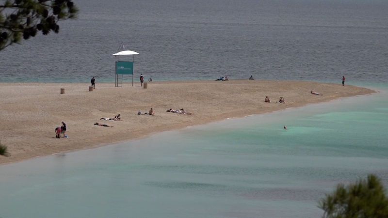 Chorvatské pláže jsou zatím skoro prázdné